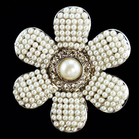 Flower brooch with beaded petals