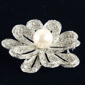 rhinestone brooch with center pearl